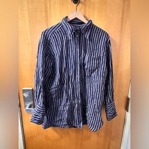 Banana Republic Women’s Blue Striped Button Up